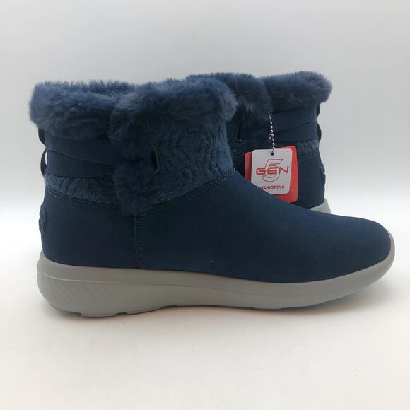 Skechers Womens On-the-GO City Water Repellent Suede Boots Size 9 Navy NIB - Picture 3 of 10